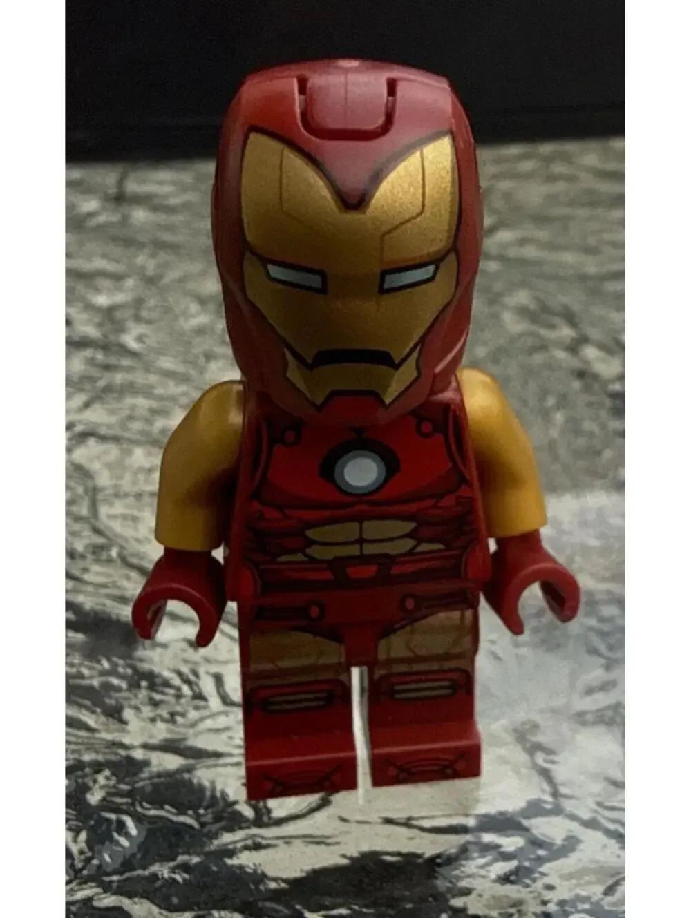 LEGO® Super Heroes Iron Man Minifigure Mark 3 Armour Infinity Saga 76216 sh0825